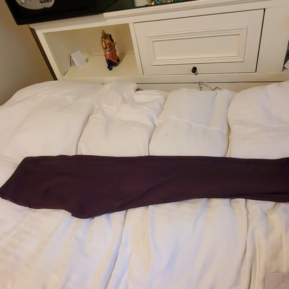 Purple yoga pants/leggings - Picture 1 of 3